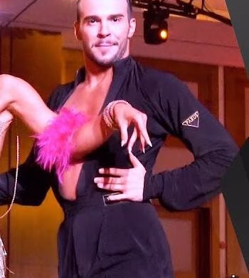 Albert Kosiński – metryka [wiek, wzrost, żona i dzieci, pochodzenie, rodzina, życiorys]