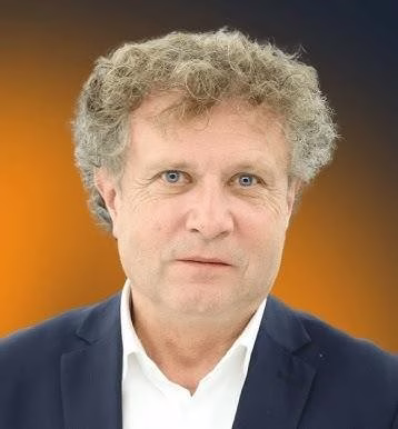 Jacek Karnowski podczas pracy jako poseł lub sekretarz stanu.