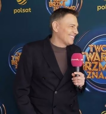 Krzysztof Ibisz w kulisach produkcji telewizyjnej